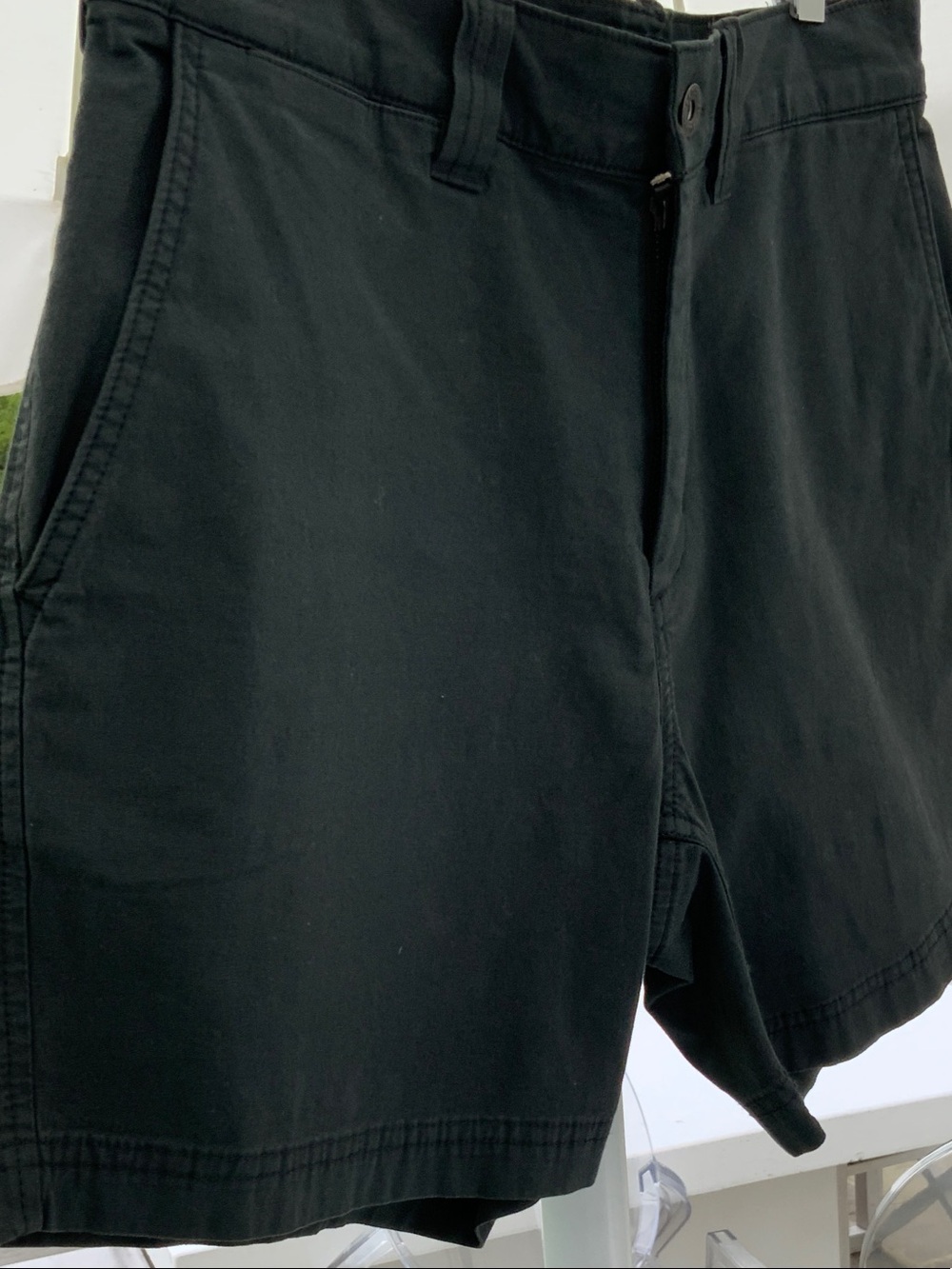 Filson Men's Mountain Shorts in Cotton Canvas Size 30, 6 inch - Picture 4 of 4